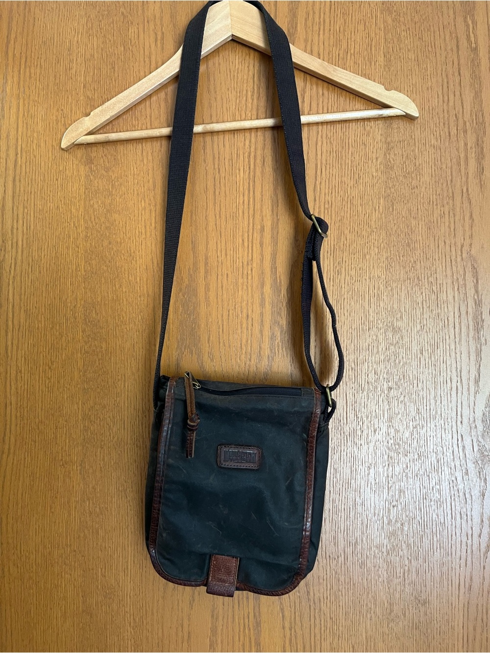 Duluth Trading Co Oil Cloth Sling Bag